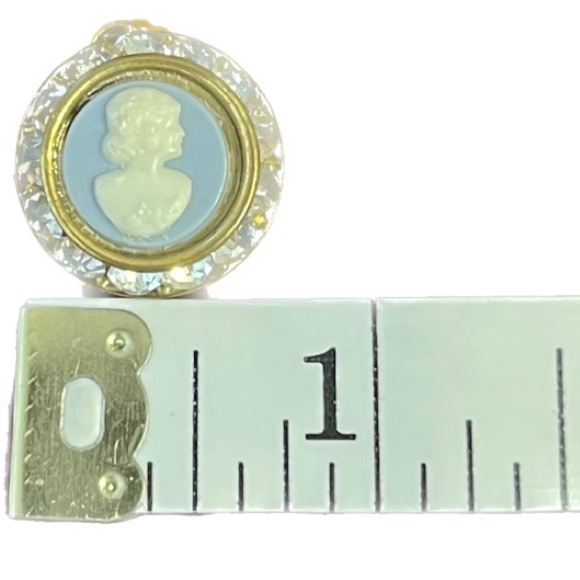 Beautiful cameo for a necklace - Picture 2 of 3